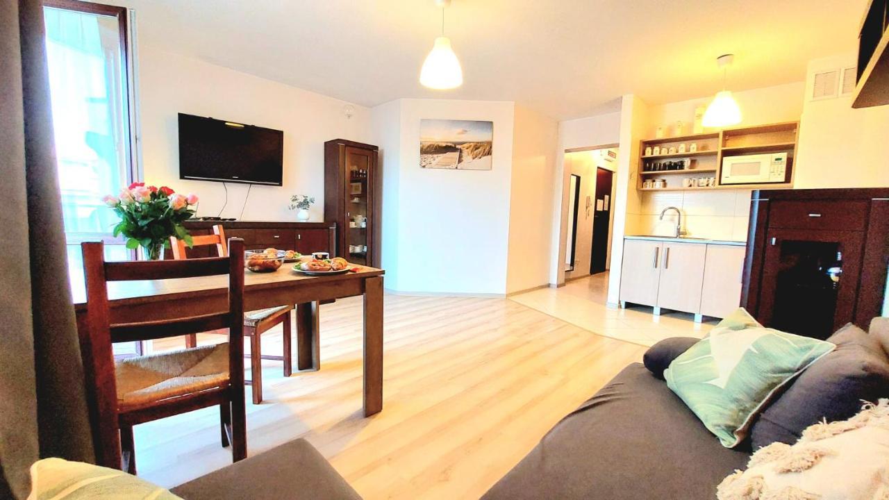 Morza Szum Jantar Triapart Dış mekan fotoğraf